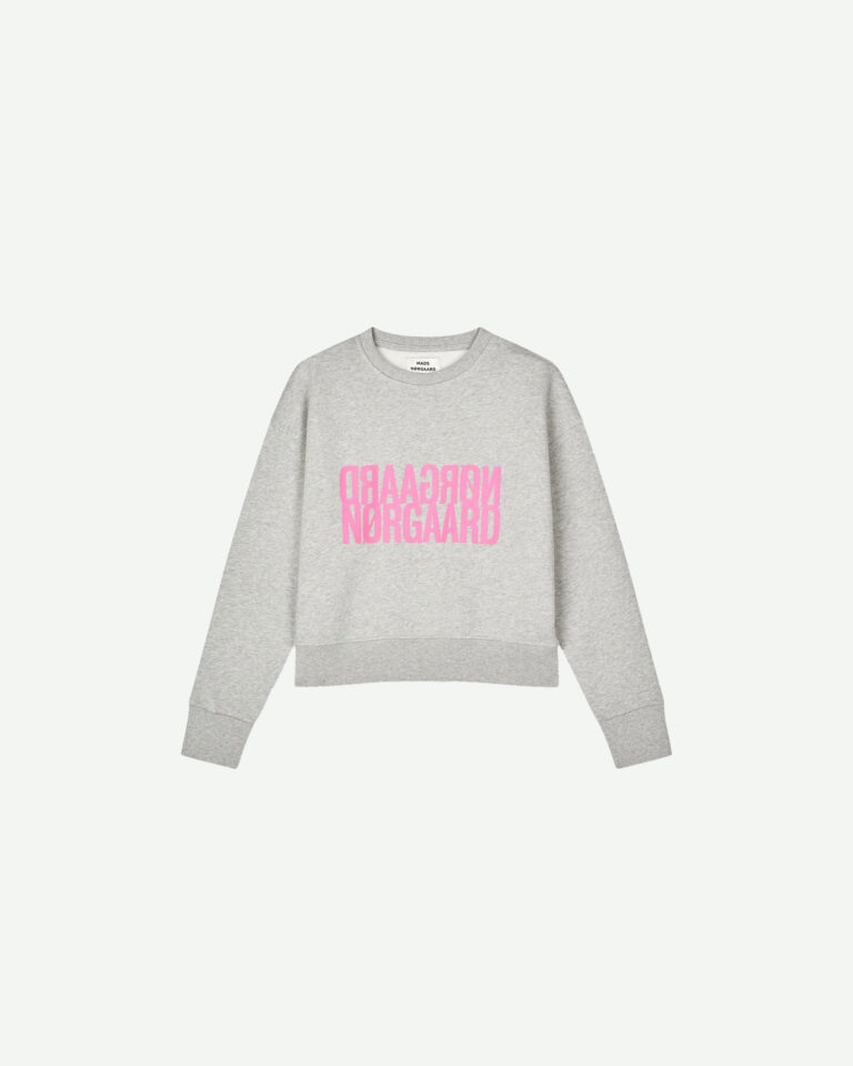 Sweater Tilvina Grey Mads Norgaard roze logo