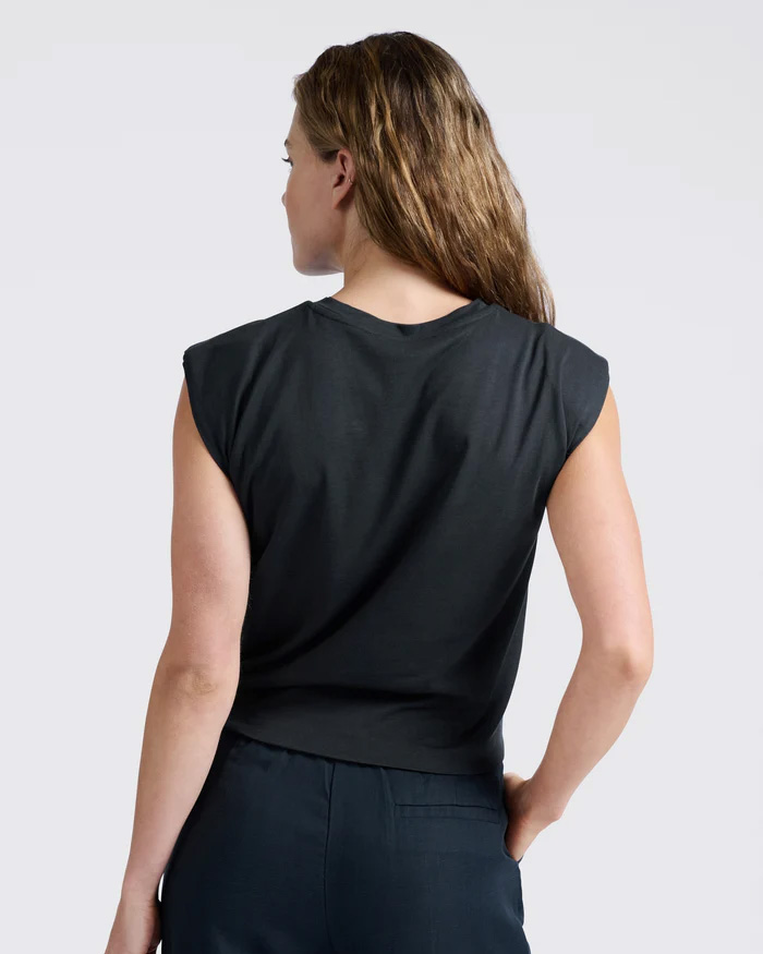sleeveless-top-with-knot-detail-1_c63f555e-2f41-47e8-ad48-c31e91ea0963