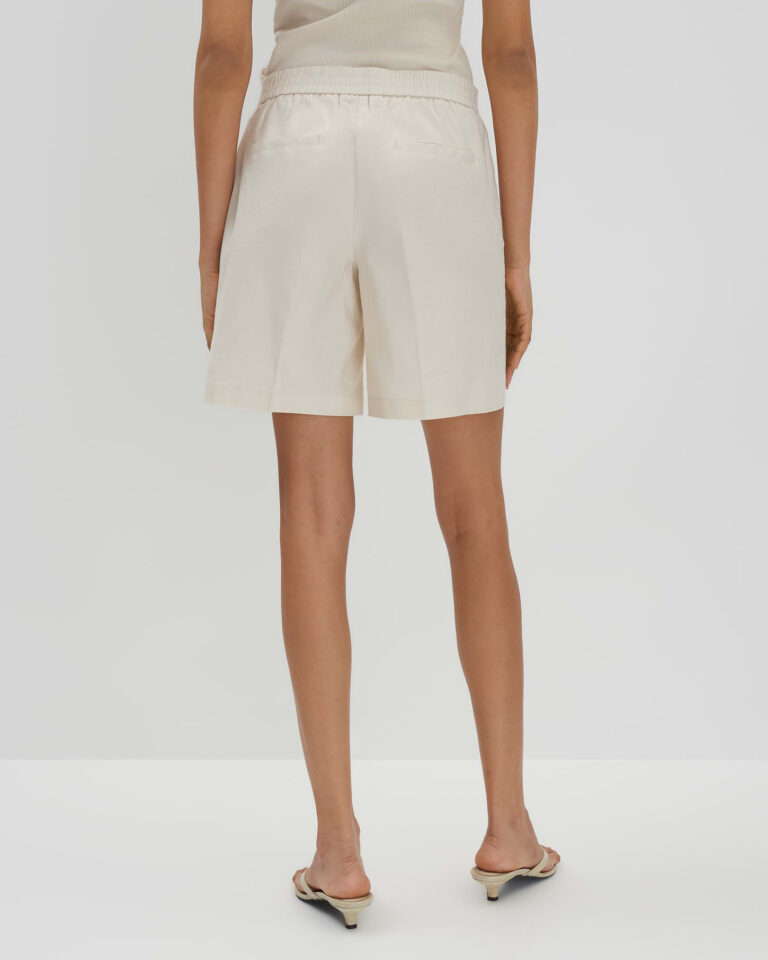 beige_short_dames_charlie-shorts_someday_achterkant_1