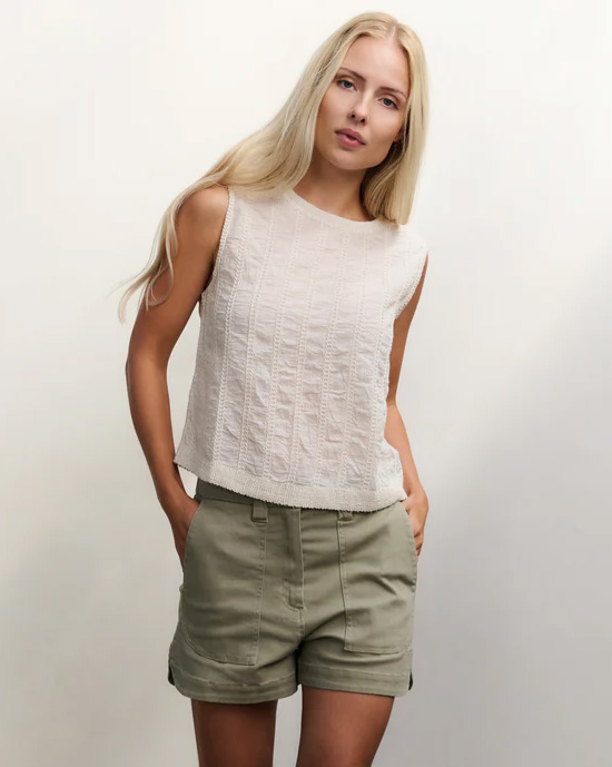 embroidered-sleeveless-top-with-ribbed-details_6a60df62-81b3-48dc-ac0a-873b6f7d6395