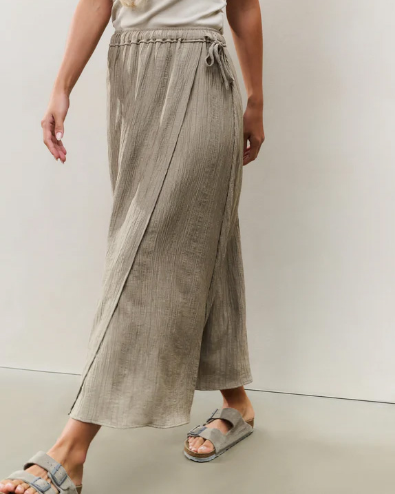 structured-midi-skirt-with-tie-detail-and-wrap-look_fa706d05-eb55-4ae0-996e-a6c66b96317c