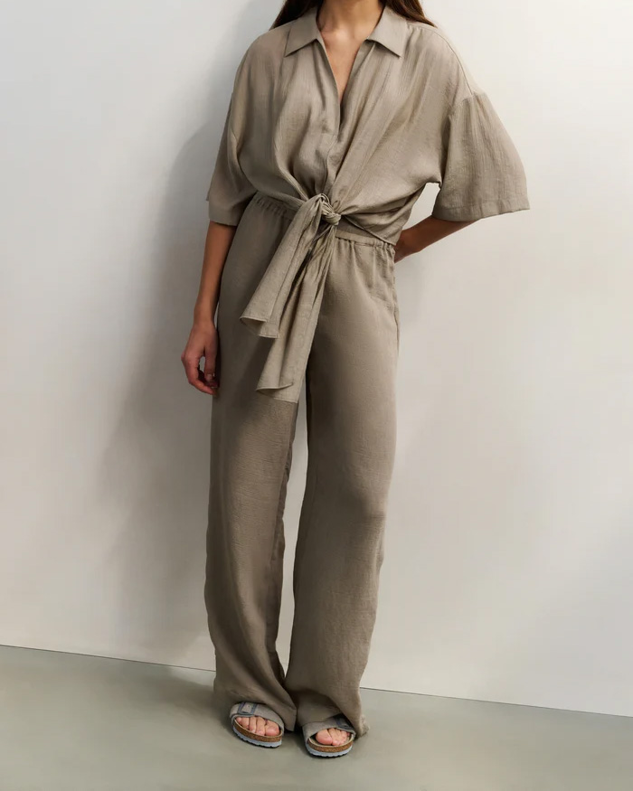woven-trousers-with-wide-legs-and-elastic-waistband-1_92d460e6-d4b7-47c1-b38d-711d4ec700d9