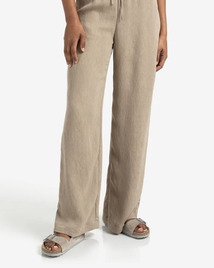 woven-trousers-with-wide-legs-and-elastic-waistband-1_fb018e2a-19b2-4bea-a28e-f4af2b216ce4