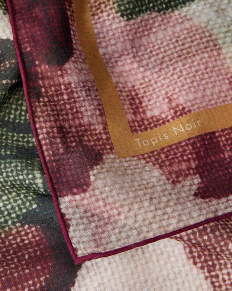 Light_Dusty_Bloom_Scarf-Light-TN240257-Bordeaux-5