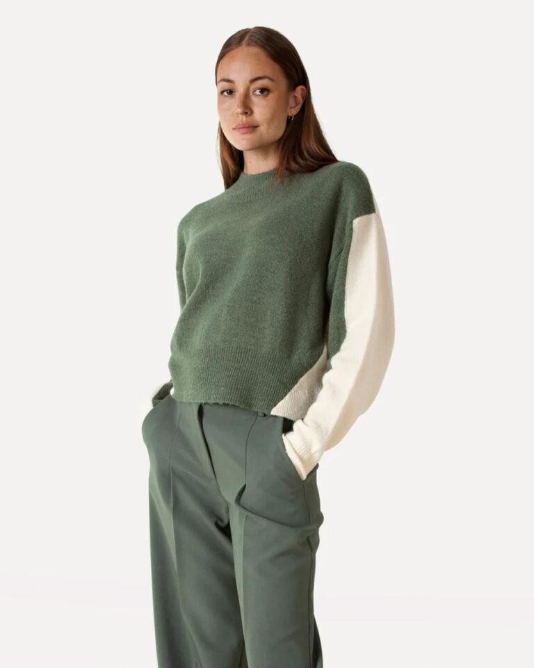 Trui Emily Dark Moss Another Label groen