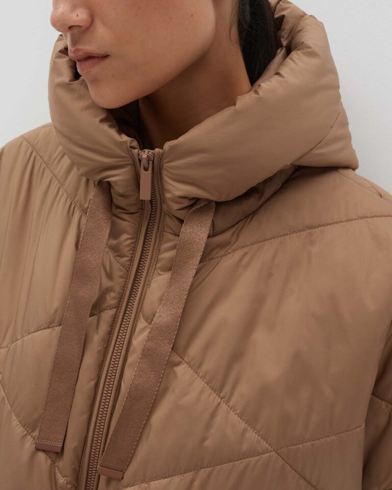 beige_gewatteerde-bodywarmer_dames_venkara_someday_detail-1