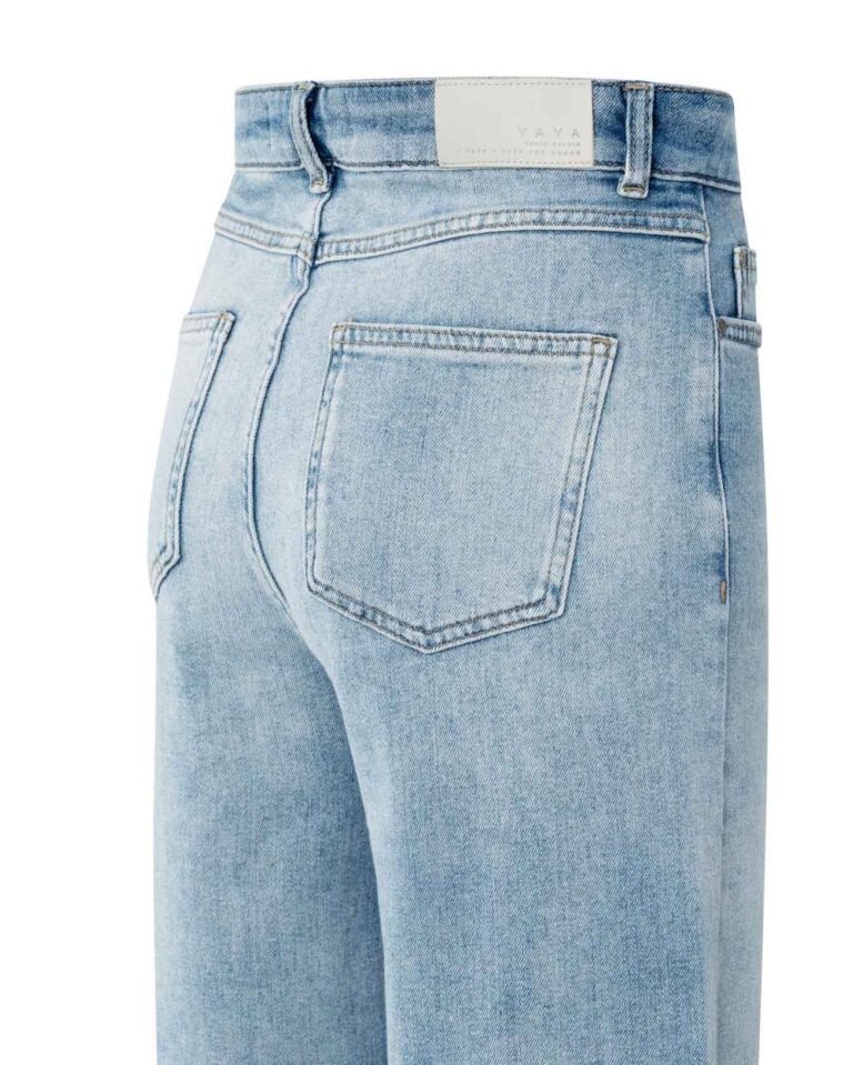 loose-fit-jeans-with-high-waist_101a7bee-d60f-4cbb-bfad-63421440a2ff