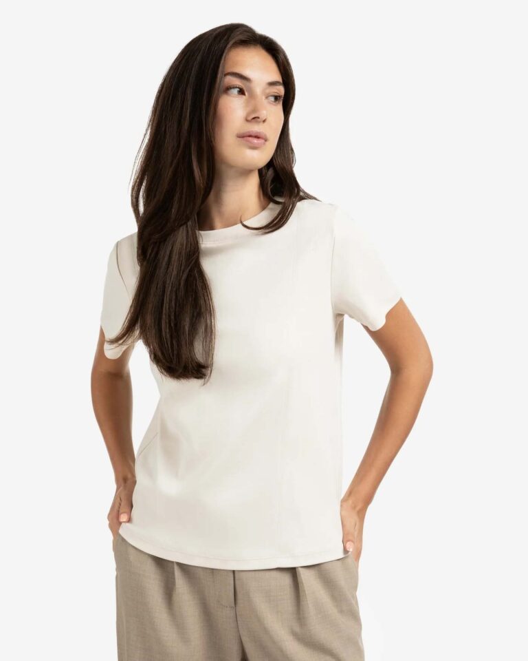 t-shirt-with-subtle-stitch-details-1_9590568d-94bf-4781-ba0d-55b5882c6cc8