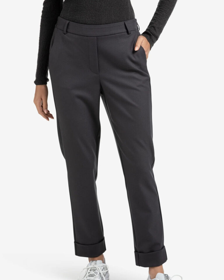 trousers-with-elastic-waistband-and-turned-up-hem_1925eb26-ea18-4e88-a372-d2e5666f3dfc