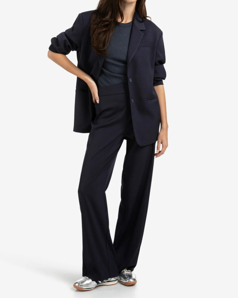 woven-wide-leg-trousers-with-seam-details_115de443-31c3-4124-903e-5eadb248424c