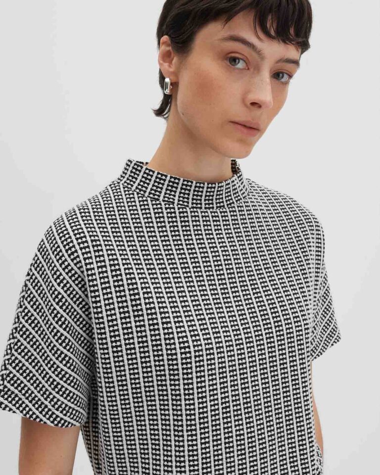 zwart_sweatshirt_dames_ukaro_someday_detail-1