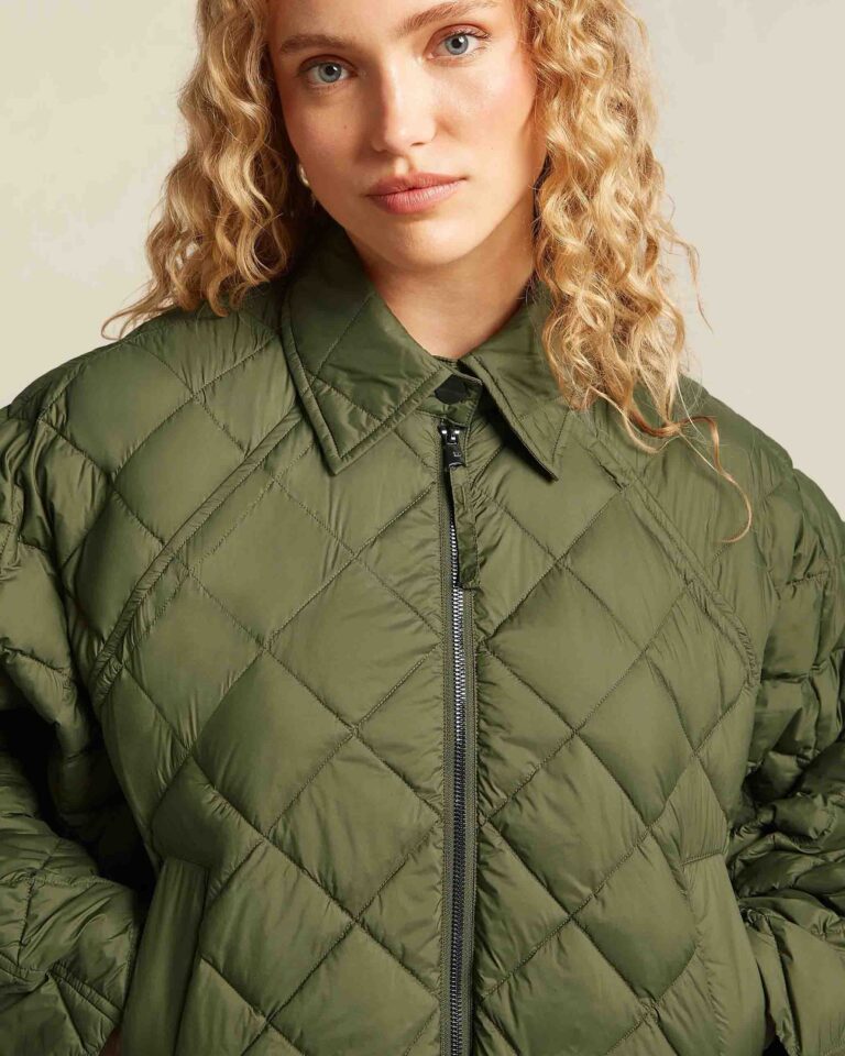 DEBRAjacket_6850_BM_D1