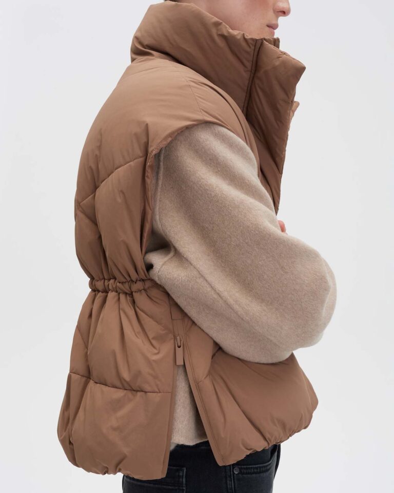 beige_gewatteerde-bodywarmer_dames_vesara_someday_detail-2