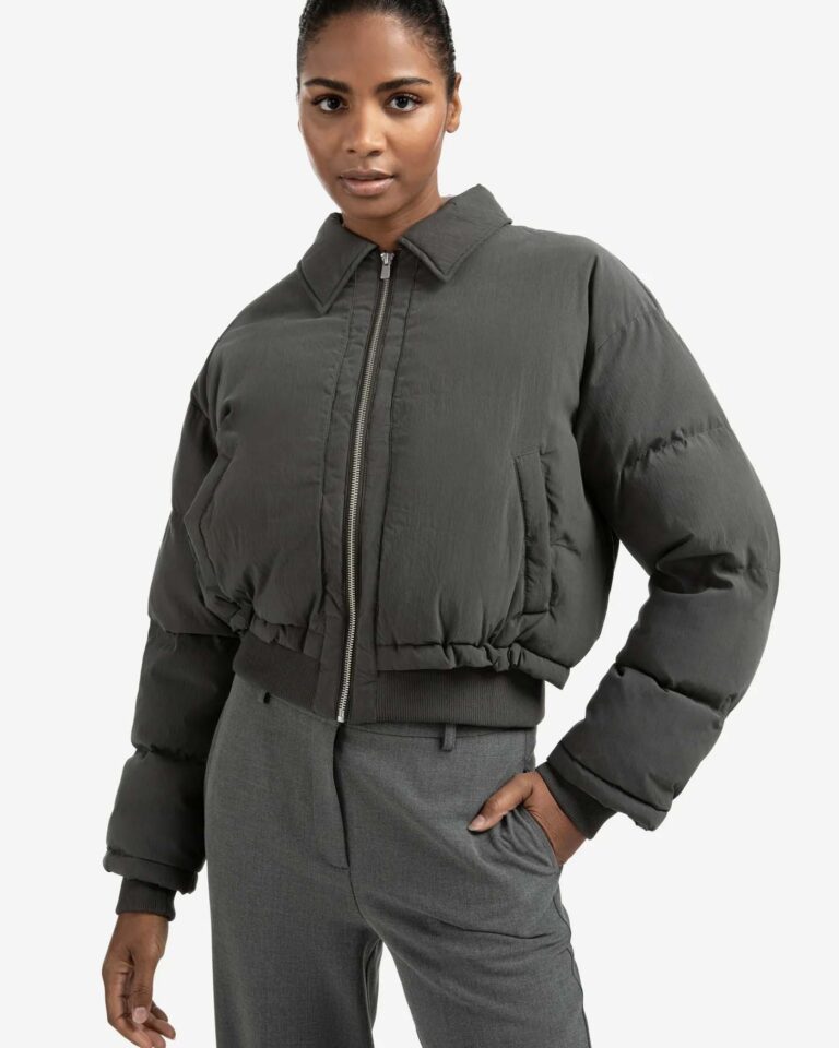cropped-padded-jacket-with-ribbed-cuffs_9093f205-7f85-4ab0-8fa6-9a3236153085