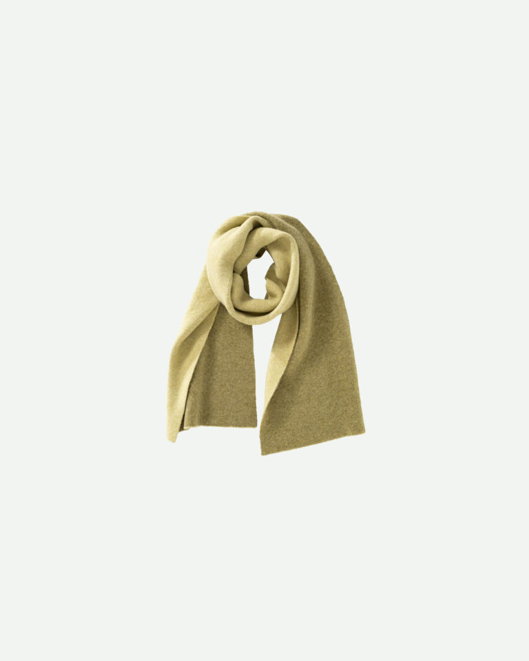 soft-scarf-with-two-tone-design