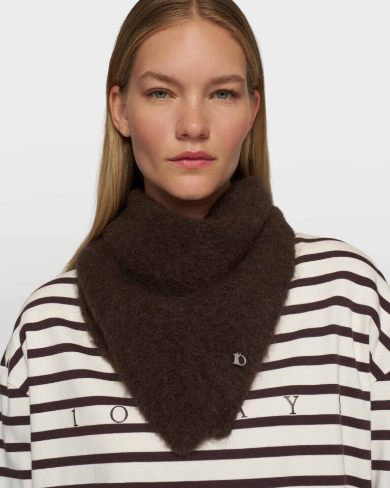 Shawl bandana deep wine 10days