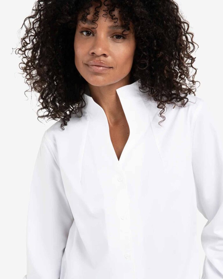 blouse-with-high-v-neck-collar-and-cuffs_4af472cf-c3eb-4906-be00-fce1d1b2be08