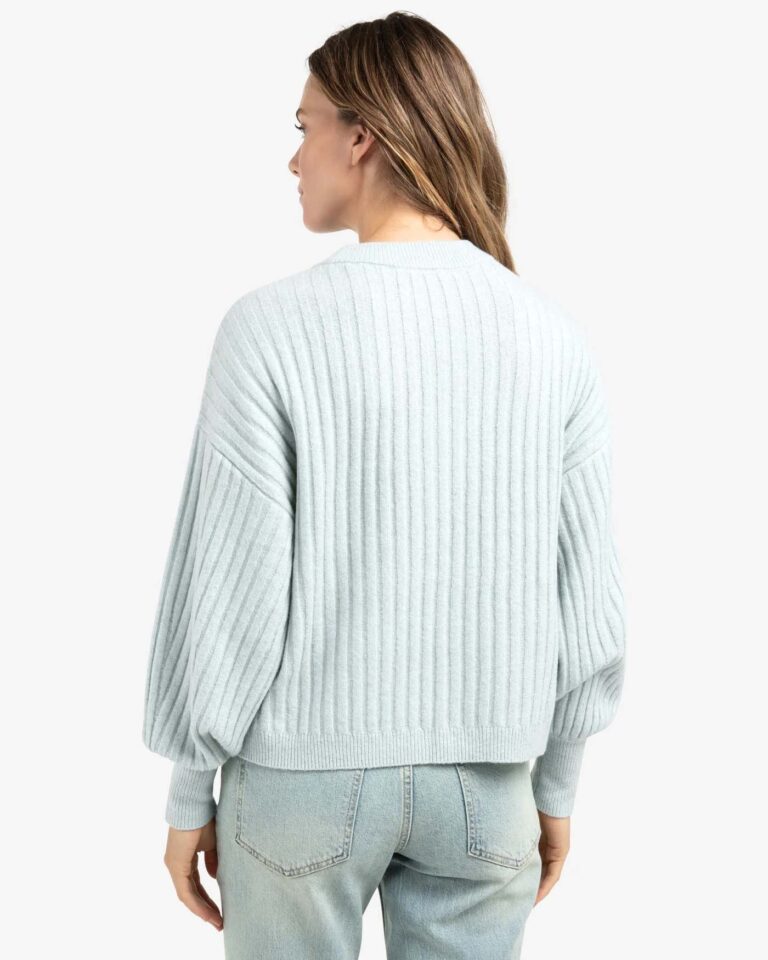 ribbed-sweater-with-round-neck-and-long-sleeves-3_f6493595-9fb1-4ce5-a3ab-26ff9977e8bb