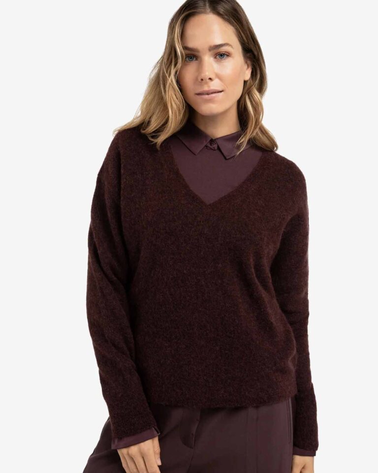 soft-v-neck-sweater-with-long-sleeves-2_53ce4637-ad5f-4a63-b49a-872ba8fa16a7