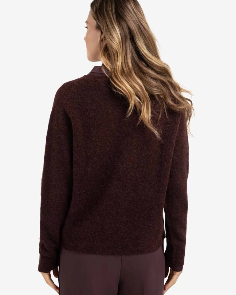 soft-v-neck-sweater-with-long-sleeves-2_dad74f21-04f5-4643-8bf8-e635edb00ad7