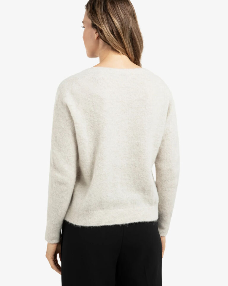 soft-v-neck-sweater-with-long-sleeves_aebd5c4d-28a3-47fe-8863-64d72d75e650