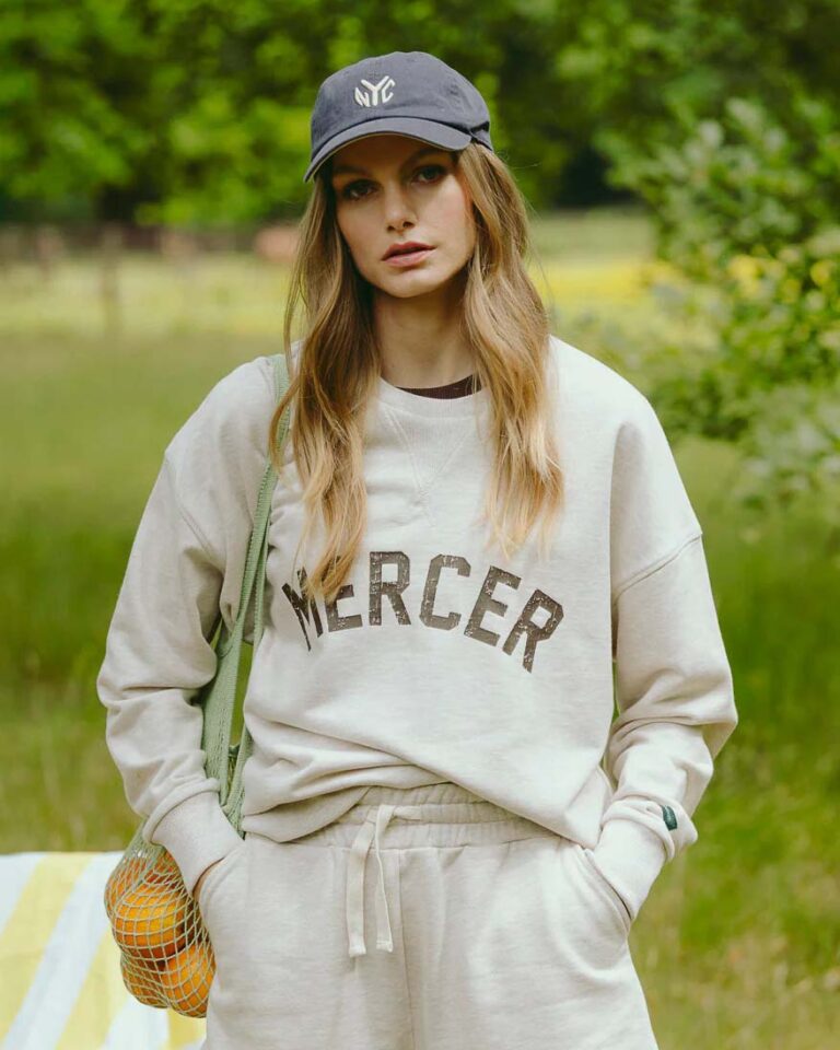 MEAP261010_102_4_Mercerlogosweat_offwhite