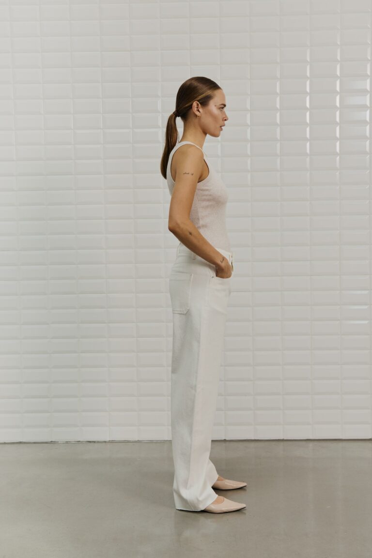 WBLPEYTON_GALA_MW_BARREL_PANT_White6-scaled