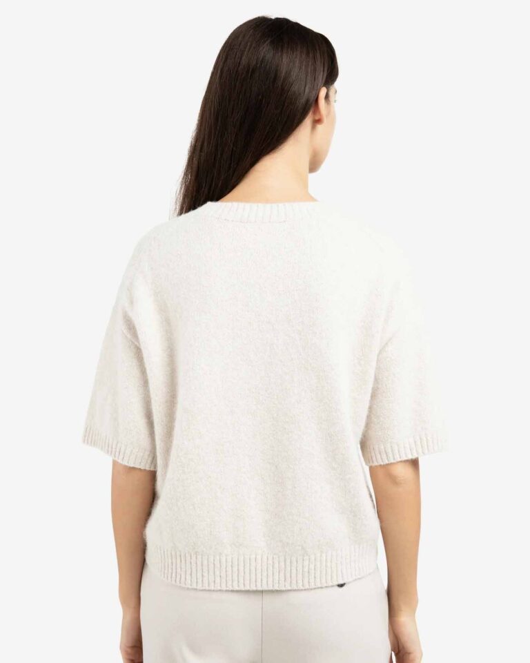 short-sleeve-sweater-with-fluffy-text-detail_eb0bbeeb-1372-4542-8872-85887992da7f
