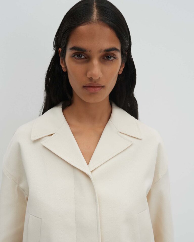 wit-beige_korte-jas_dames_narissa_someday_detail-1