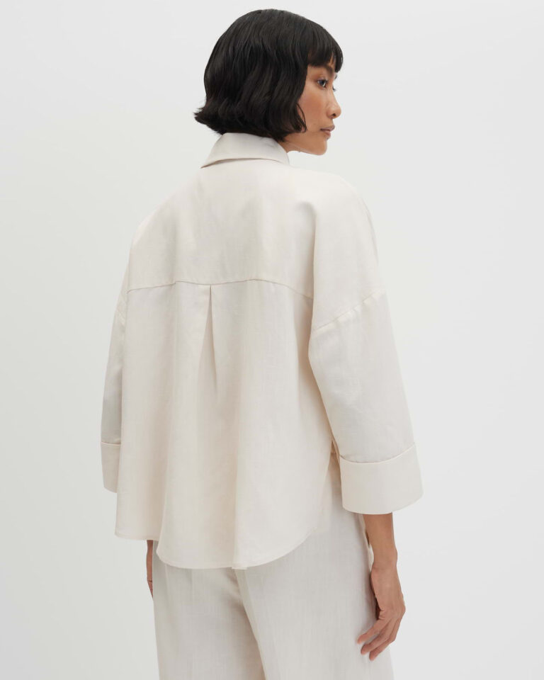 beige_linnen-blouse_dames_zalea_someday_achterkant