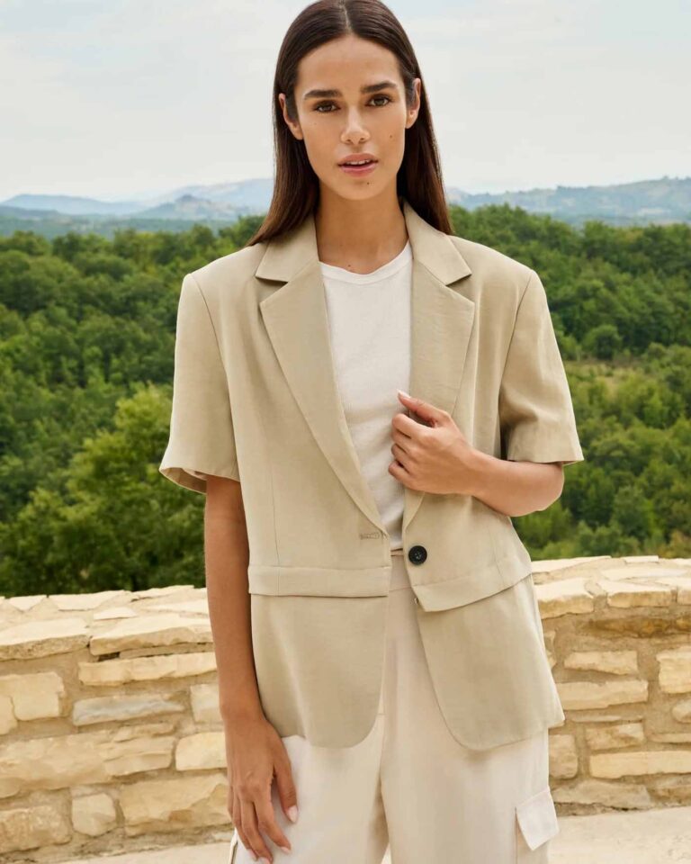 woven-blazer-with-short-sleeves-and-detachable-zip-hem-1_4cc93547-268a-492b-8e97-576d6009b0a9