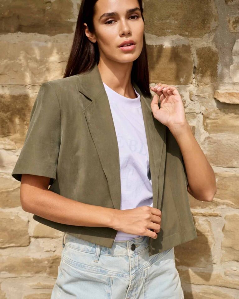 woven-blazer-with-short-sleeves-and-detachable-zip-hem_c7627e06-2a56-4408-9060-5d162a17d828
