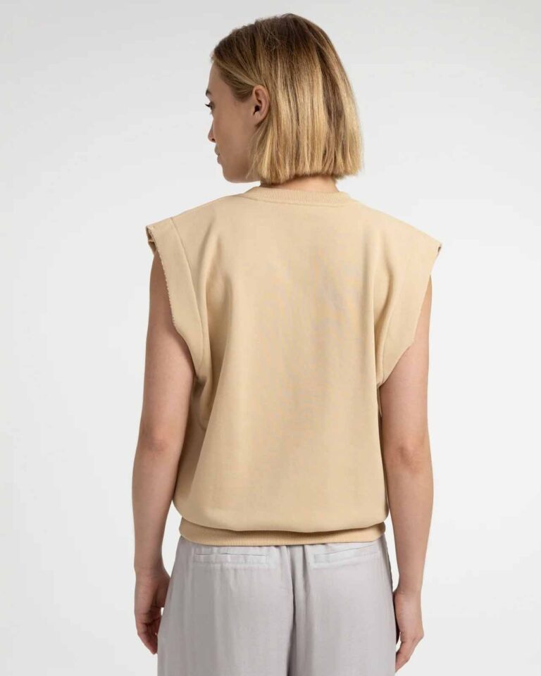 sleeveless-v-neck-sweater-with-relaxed-fit-1_cf4bc45a-e429-480e-b656-5523532d5029