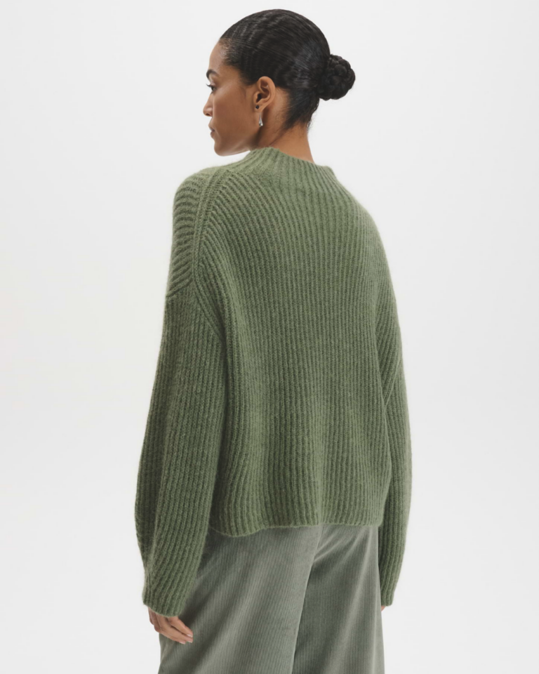 Loose-fit ribbed jumper in a wool and mohair blend