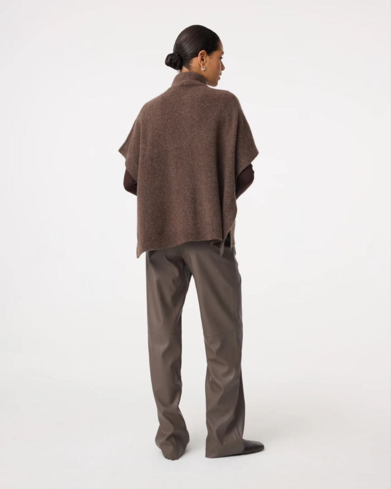 Tove Poncho