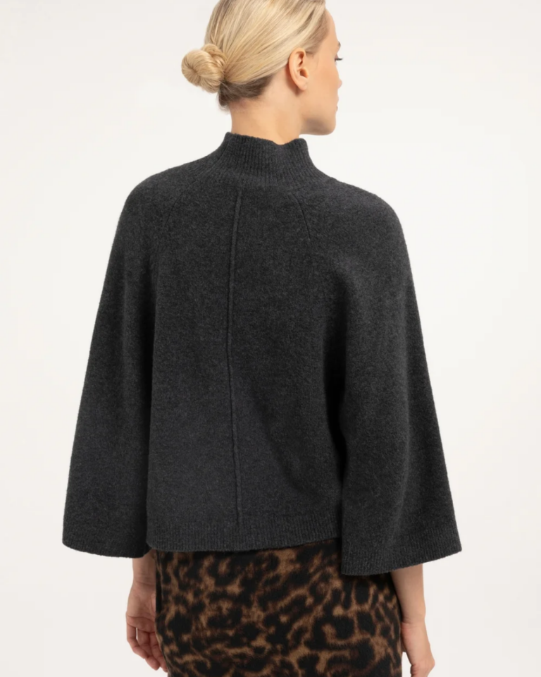 trui wijde mouw anthracite yaya (2)
