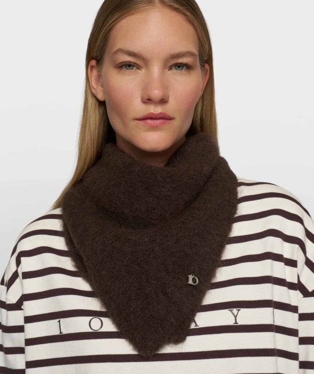 Shawl bandana deep wine 10days