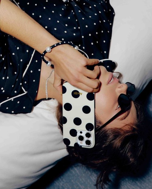Iphone Case Ivory Polka Dot Ateljé ecru zwart