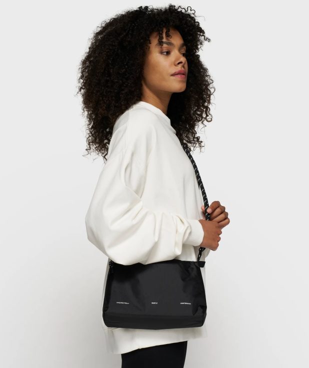 Crossbody Padded Black 10Days zwart mini pouch