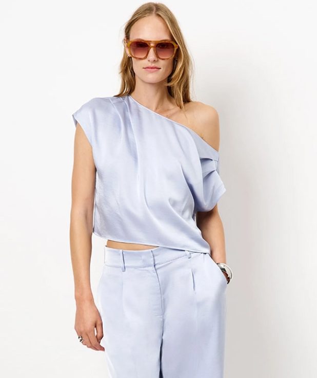 Top Roam Satin Blue Dante6 lichtblauw