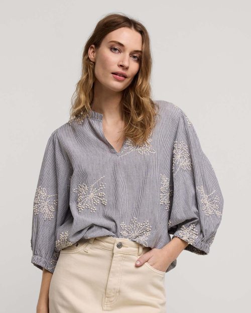 Blouse Heavy Embroidery Stripe Summum ivory