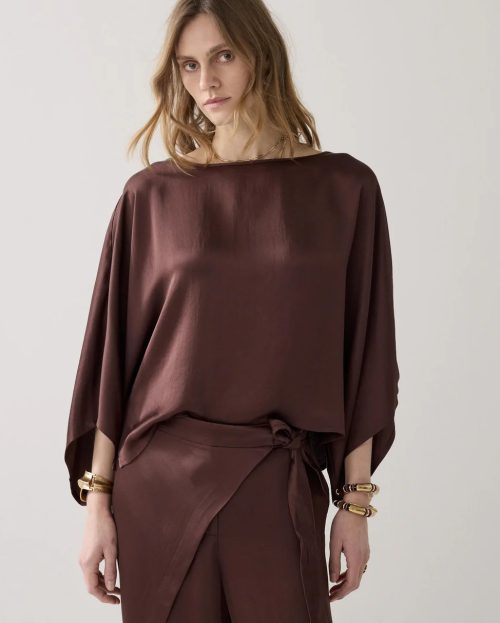 Top Heavy silky touch Bruin Summum