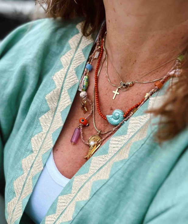 Ketting Kleine Schelp Jazu oranje blauw
