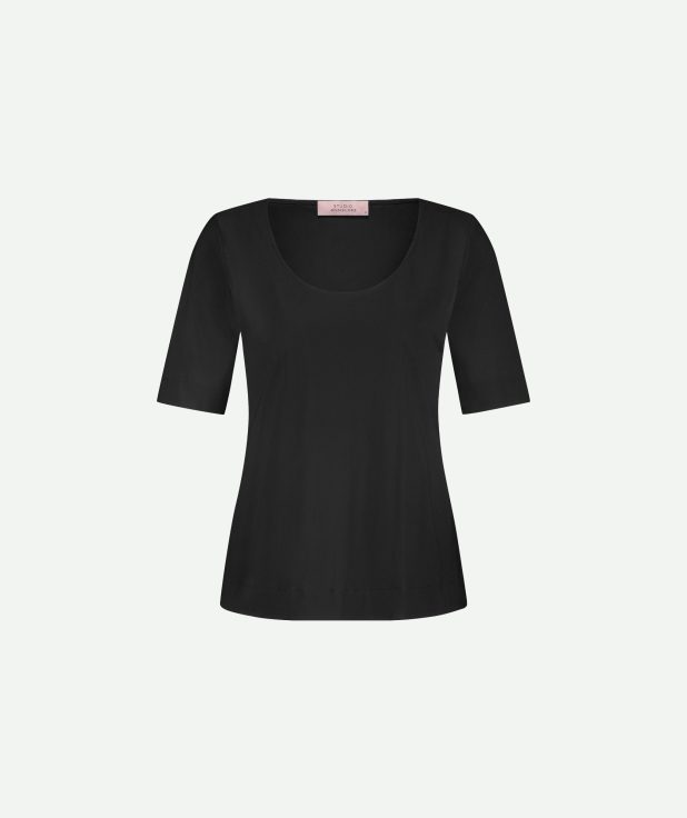 T-shirt Sascha Black Studio Anneloes zwart