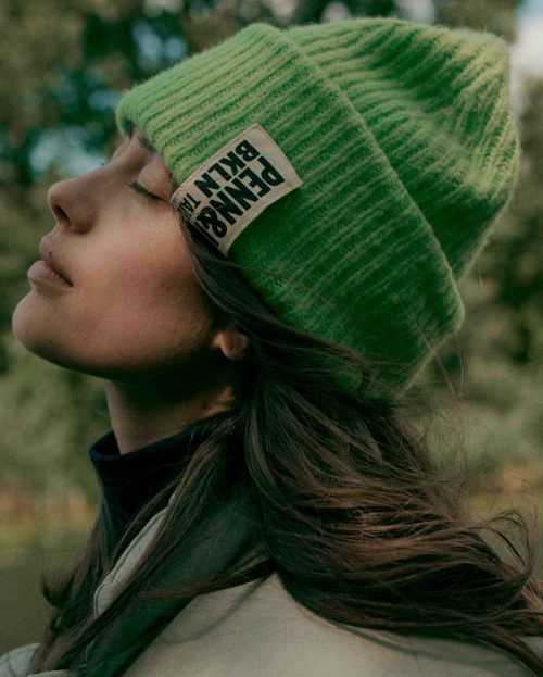 Beanie Vivid Green Penn&Ink1