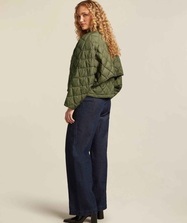DEBRAjacket_6850_BM_S1