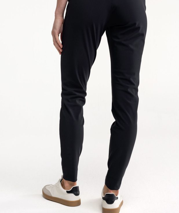 Downstairs bonded trousers Zwart Studio Anneloes1