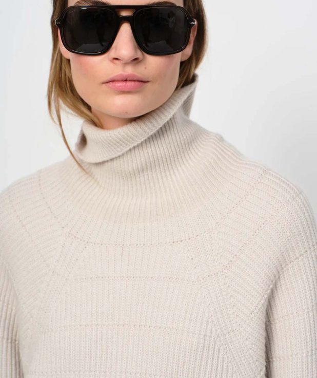 High Neck Ribbed Sweater (42.MA.08) la salle1