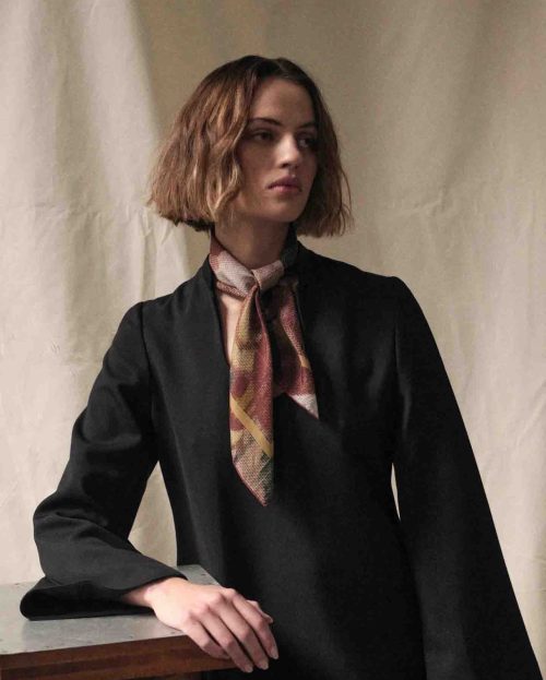 Light_Dusty_Bloom_Scarf-Light-TN240257-Bordeaux-1
