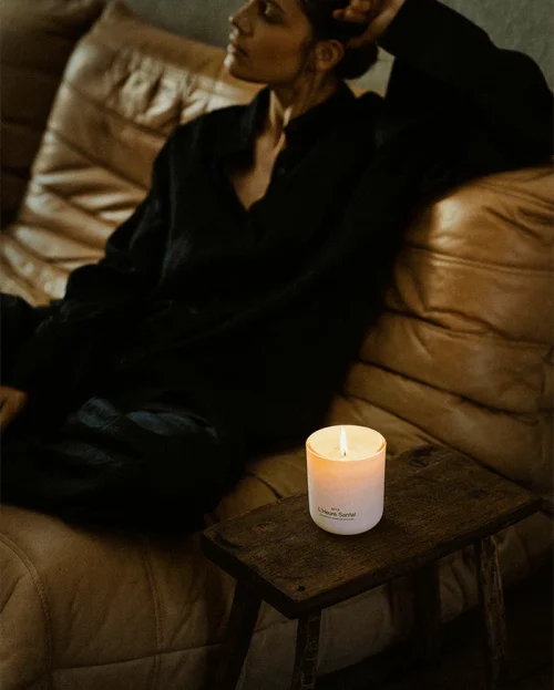 Limited-Edition-No13-LHeure-Santal-campaignshot-12-768x960.png